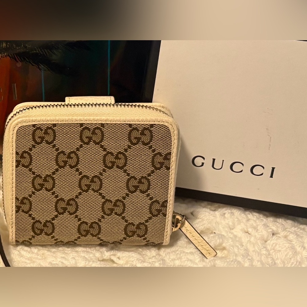 Gucci Bicolor GG Compact French Wallet